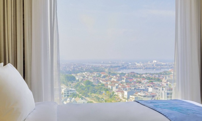 Muarakarang Hotel | Convenient Stay at Holiday Inn Express Jakarta Pluit Citygate
