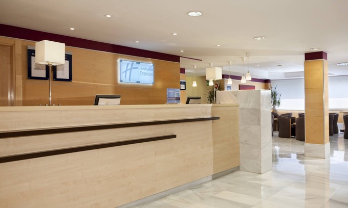Alcobendas Hotel | Modern Comfort at Holiday Inn Express Madrid-Alcobendas