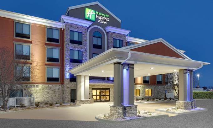 Mitchell Hotel | Experience Comfort at Holiday Inn Express Mitchell, IHG Hotel