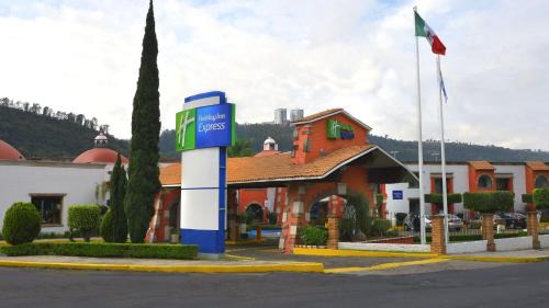 Morelia Hotel | Discover Holiday Inn Express Morelia with Ocean View & Pool
