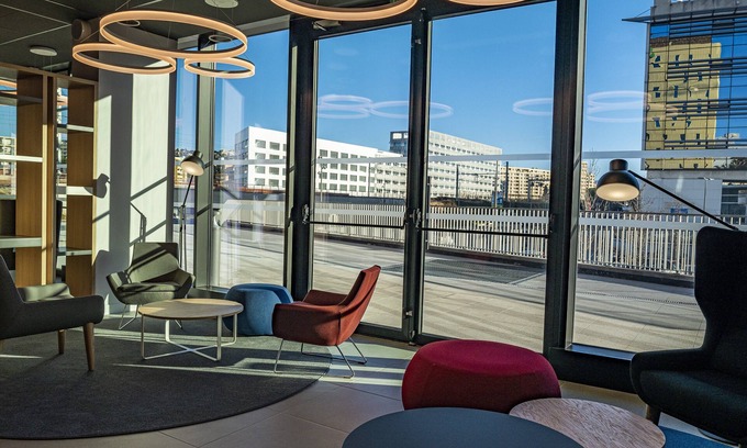 L'Arenas Hotel | Comfortable Stay at Holiday Inn Express Nice Grand Arenas