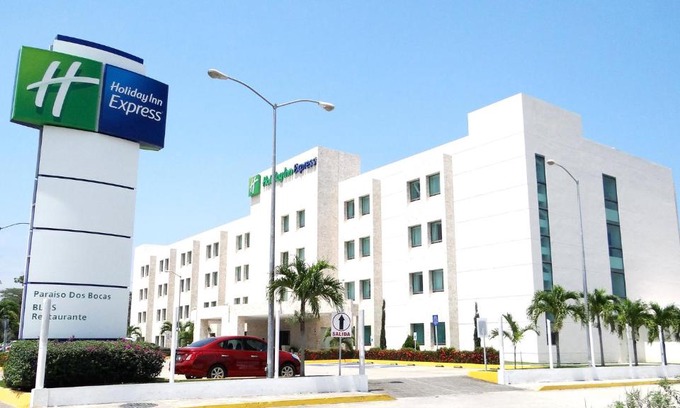 Paraiso Hotel | Top-Rated Holiday Inn Express Paraiso - Dos Bocas Getaway