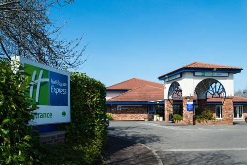Alwalton Hotel | Comfortable Stay at Holiday Inn Express Peterborough