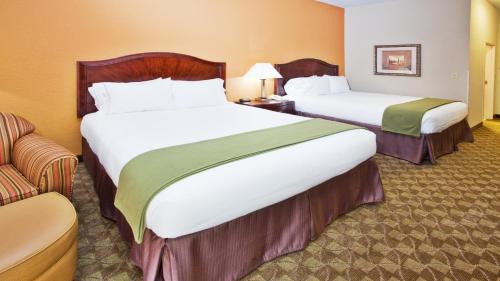 Peachtree Corners Hotel | Comfortable Stay at Holiday Inn Express Peachtree Corners