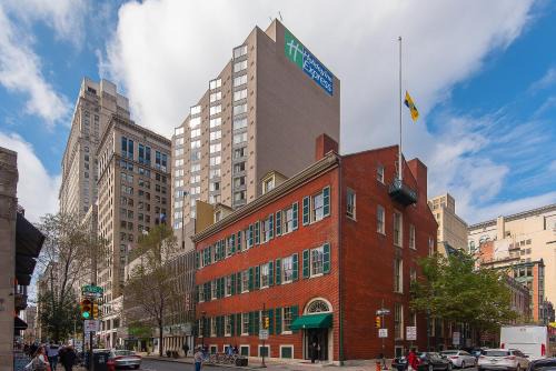 Midtown Village Hotel | Comfortable Stay at Holiday Inn Express Philadelphia-Midtown