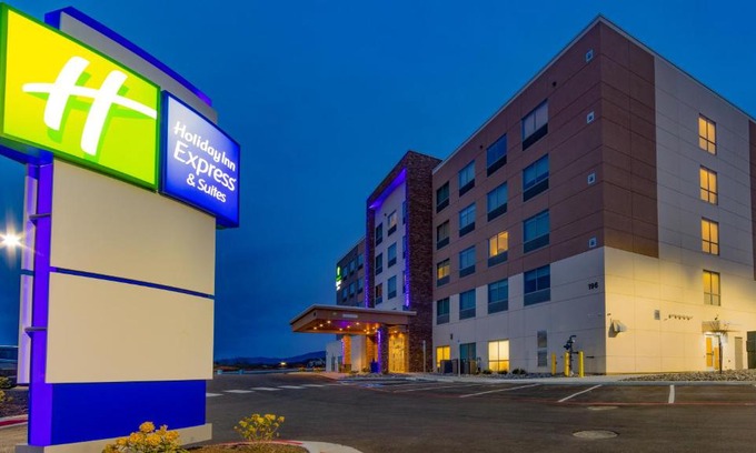 Harrisonburg Hotel | Inviting Holiday Inn Express & Suites - Harrisonburg University Area