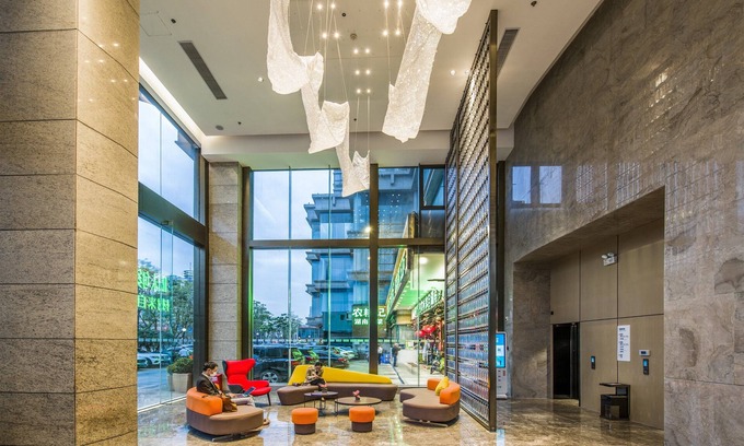 Nanshan Hotel | Discover Holiday Inn Express Shenzhen Nanshan: Family-Friendly Comfort
