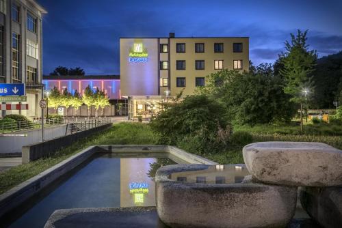 Singen Hotel | Pet-Friendly Holiday Inn Express Singen with Breakfast Included