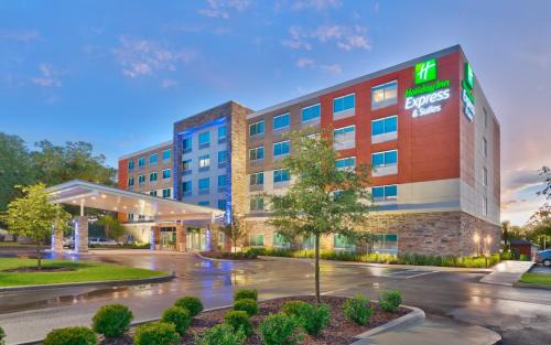 Gainesville Hotel | Discover Comfort at Holiday Inn Express & Suites Gainesville