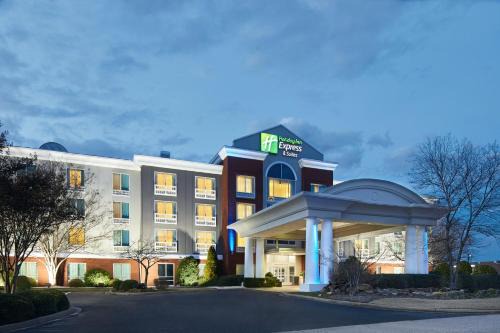 Arcadia Hotel | Ideal Stay at Holiday Inn Express & Suites Near Westgate Mall