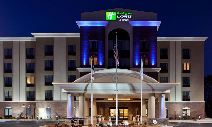 South View Hotel | Comfortable Stay at Holiday Inn Express Hope Mills-Fayetteville