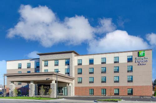 Atchison Hotel | Exceptional Stay at Holiday Inn Express & Suites Atchison