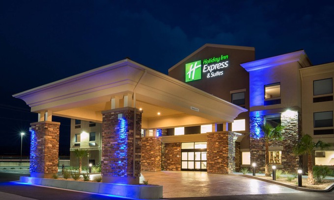 Pahrump Hotel | Ideal Family Retreat at Holiday Inn Express & Suites Pahrump