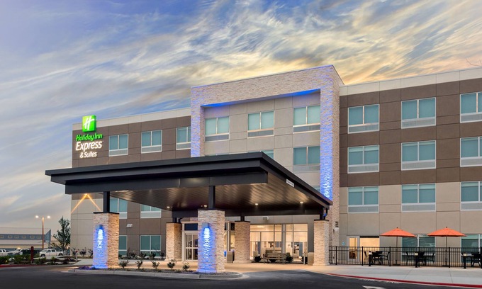 Prosser Hotel | Top-Rated Holiday Inn Express & Suites Prosser Wine Getaway
