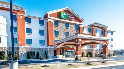 Elkton Hotel | Comfortable Stay at Holiday Inn Express Elkton - University Area