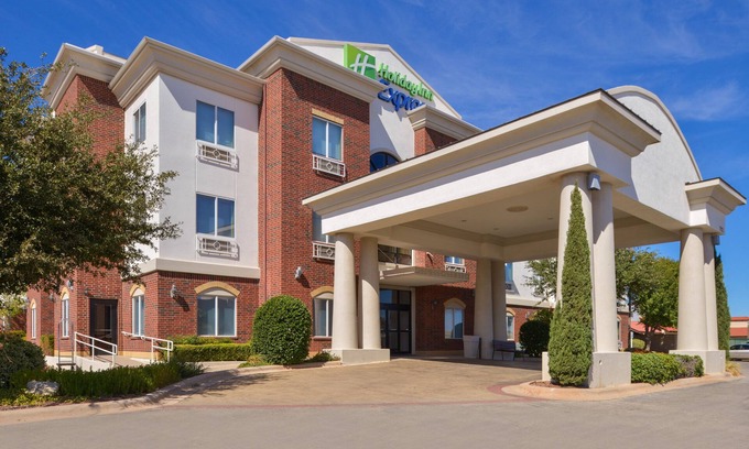 Abilene Hotel | Comfortable Stay at Holiday Inn Express & Suites Abilene