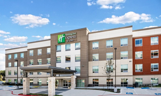 McNeil Hotel | Discover Holiday Inn Express & Suites Round Rock South