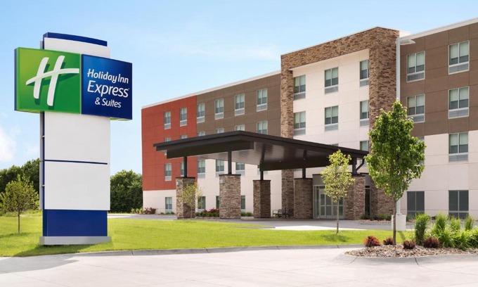 Kokomo Hotel | Top-Rated Holiday Inn Express & Suites - Kokomo South