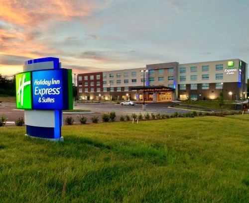 Umstead Hotel | Comfortable Stays at Holiday Inn Express Raleigh Airport