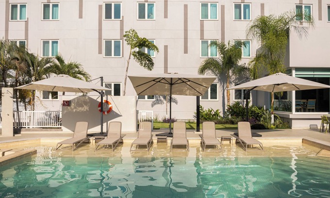 Tapachula Hotel | Discover Holiday Inn Express Tapachula: Family-Friendly Stay