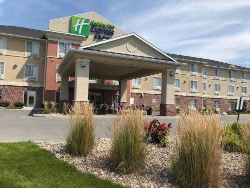 Council Bluffs Hotel | Comfortable Holiday Inn Express near Council Bluffs Convention