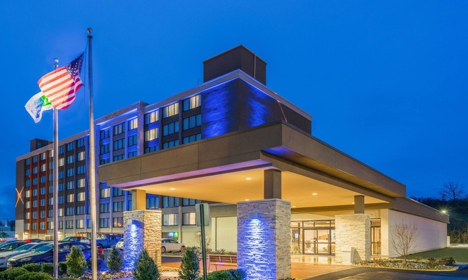 Fort Washington Hotel | Discover Holiday Inn Express & Suites Ft. Washington, IHG