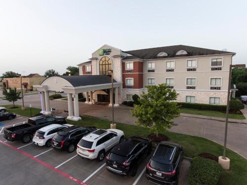 Mount Pleasant Hotel | Comfortable Stay at Holiday Inn Express Mount Pleasant