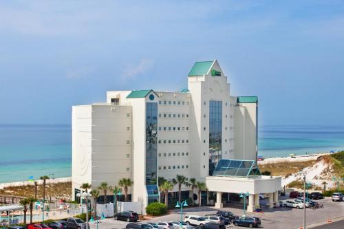 Pensacola Beach Resort | Oceanfront Holiday Inn Express Pensacola Beach - Rated 9.2