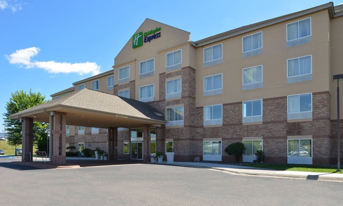 St Croix Falls Hotel | Discover Holiday Inn Express St. Croix Valley - 9.2/10 Rated
