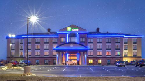 Wichita Hotel | Comfortable Stay at Holiday Inn Express Wichita South