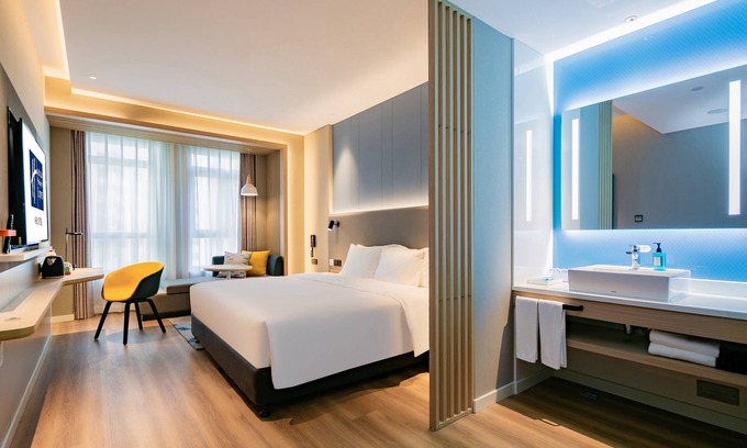 Yanta Qu Hotel | Comfortable Stay at Holiday Inn Express Xi'an High-Tech Zone