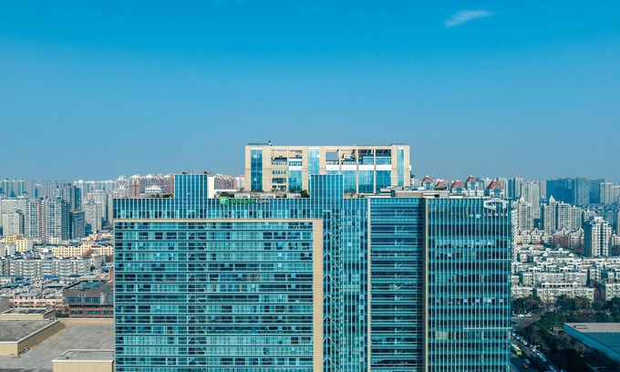 Gaoxin Hotel | Convenient Holiday Inn Express Xi'an with Breakfast & Kitchen
