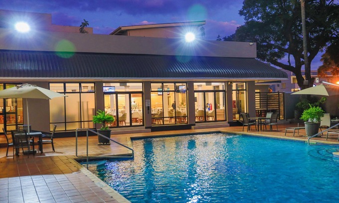 Harare Hotel | Relax at Holiday Inn Harare with Pool and Spa Amenities
