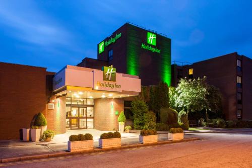Newton-le-Willows Hotel | Pet-Friendly Holiday Inn Haydock with Restaurant & Breakfast