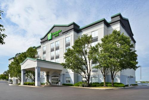 Overland Park Hotel | Discover Holiday Inn Hotel & Suites Overland Park - Top-Rated Stay