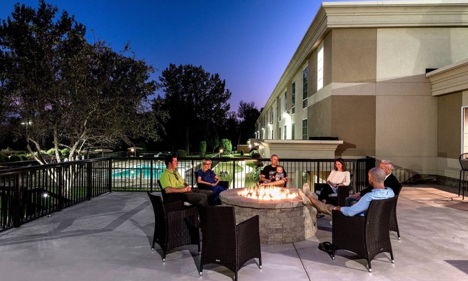 Johnstown Hotel | Explore Holiday Inn Johnstown-Gloversville: 8.8/10 Rated Stay