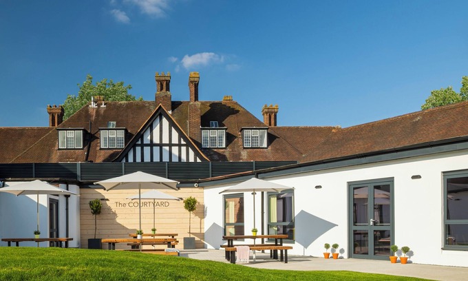 St. Mary's Hotel | Family-Friendly Holiday Inn London-Bexley with Spa & Dining