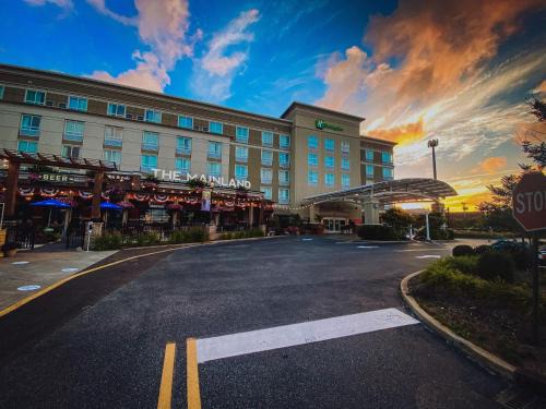Manahawkin Hotel | Relax at Holiday Inn Manahawkin/Long Beach Island Hotel
