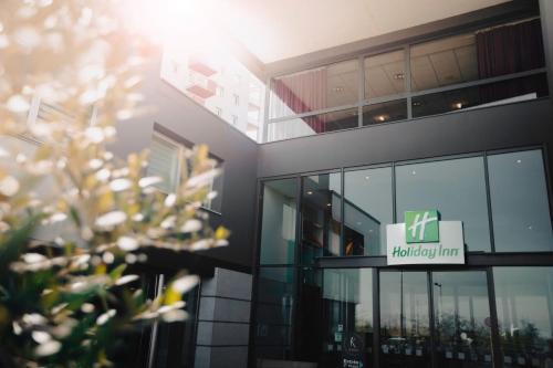 Mulhouse Hotel | Discover Holiday Inn Mulhouse: Pet-Friendly with Pool & Spa