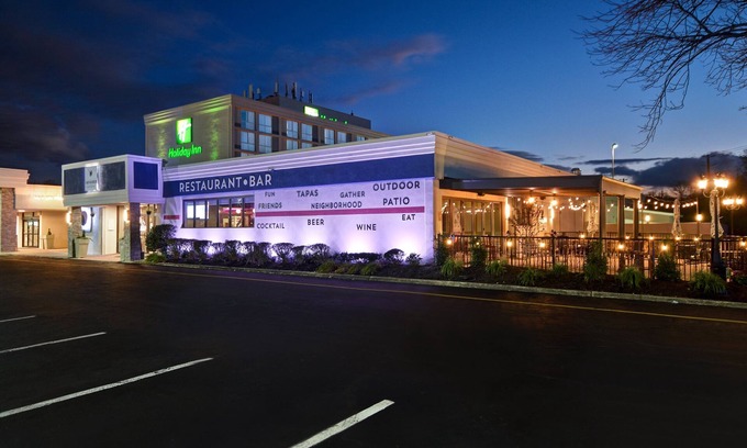 Cherry Hill Hotel | Comfortable Stay at Holiday Inn Philadelphia-Cherry Hill