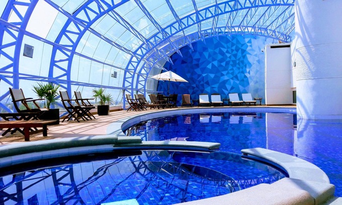 Puebla Hotel | Premier Stay at Holiday Inn Puebla Finsa with Pool & Spa