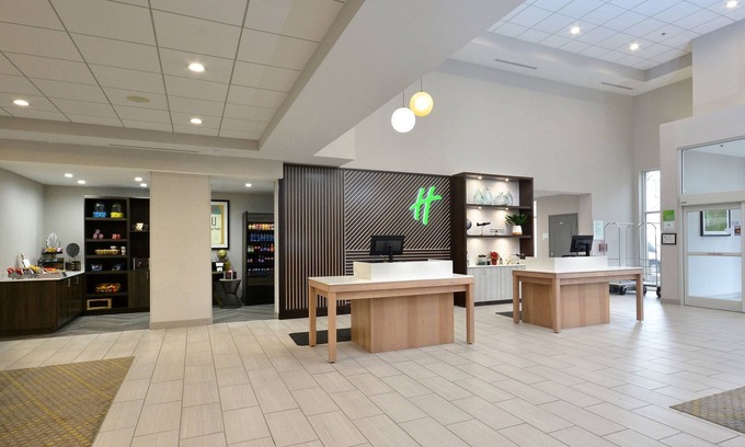 Morrisville Hotel | Comfortable Stay at Holiday Inn Raleigh-Durham Airport