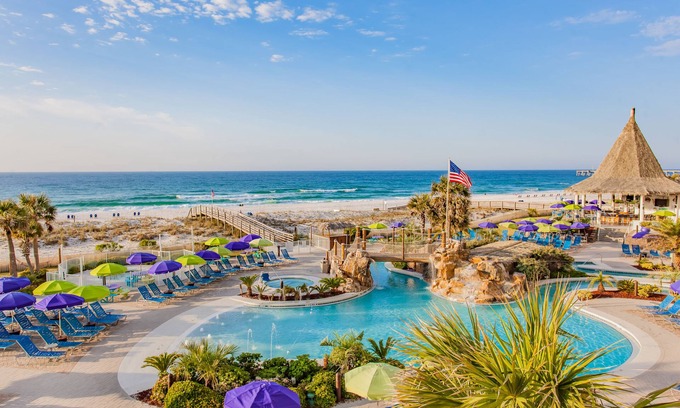 Pensacola Beach Hotel | Relax at Holiday Inn Resort Pensacola Beach with Ocean Views