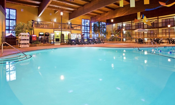 Allenton Hotel | Experience Holiday Inn St. Louis West Six Flags: Family-Friendly Amenities Await!