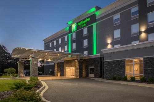 Decatur Hotel | Discover Comfort at Holiday Inn & Suites Decatur-Forsyth