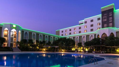 Tuxtla Gutierrez Hotel | Discover Holiday Inn Tuxtla Gutierrez: Family-Friendly Stay