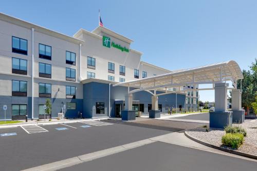 Twin Falls Hotel | Discover Holiday Inn Twin Falls: Rated 8.9 with Great Amenities
