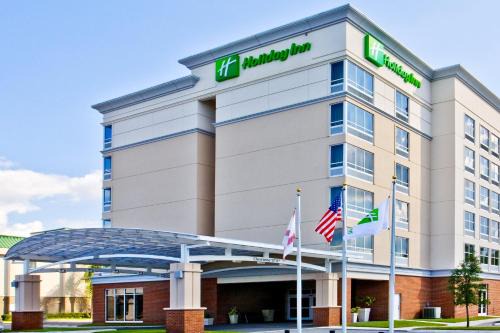 Winter Haven Hotel | Discover Holiday Inn Winter Haven with Oceanfront Bliss