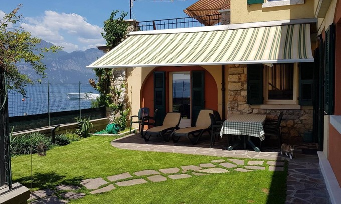 Brenzone sul Garda Apartment | Family-Friendly Apartment in Castelletto di Brenzone