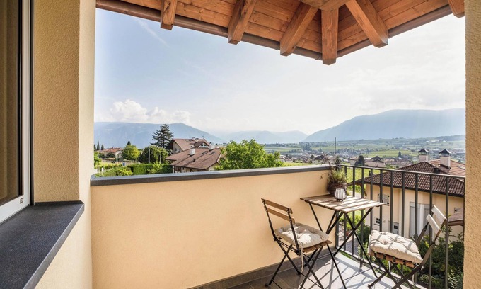 St. Michael/San Michele Apartment | Perfect Mountain View Apartment 'Meine Bleibe - Olive' Awaits